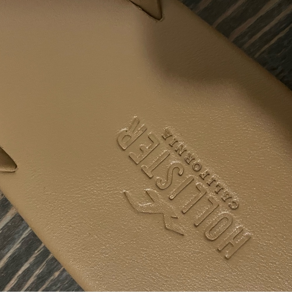 Holster flip flops never worn
